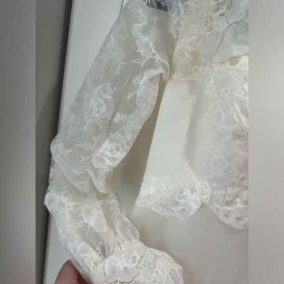 Vintage IGLWU Wedding gown size 6 lace ruffles waterfall beads train - Picture 2 of 11